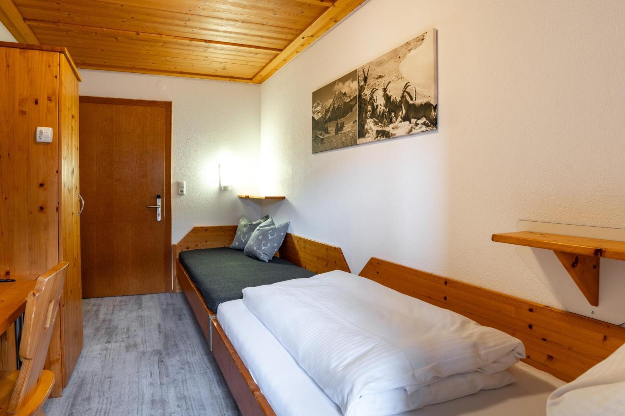 Hotel Garni Madrisa Brand  Exterior photo
