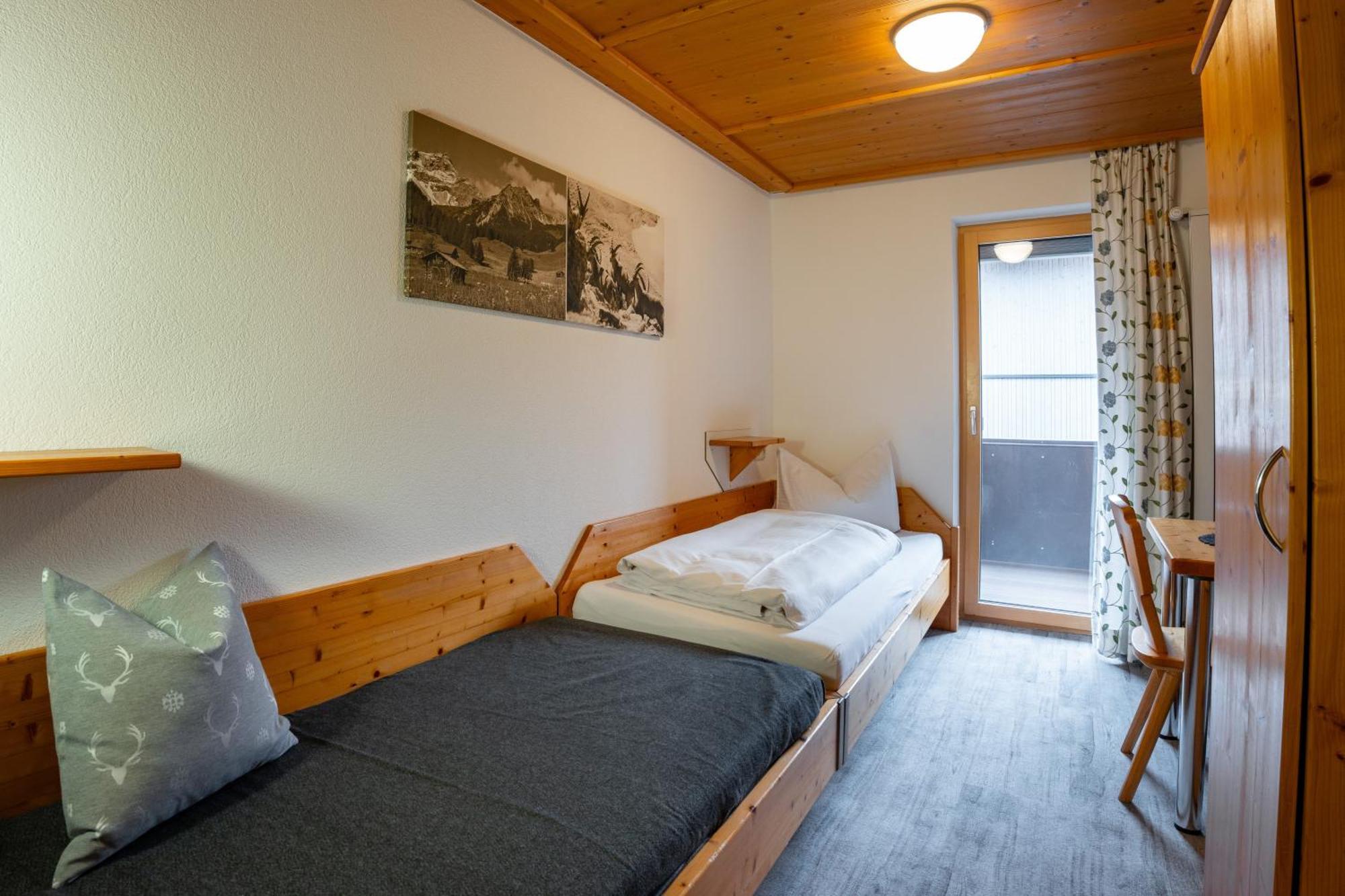 Hotel Garni Madrisa Brand  Exterior photo